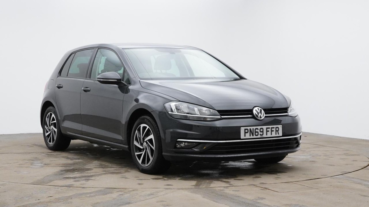 Main listing image - Volkswagen Golf