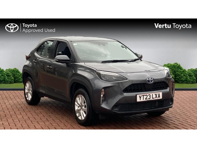 Main listing image - Toyota Yaris Cross