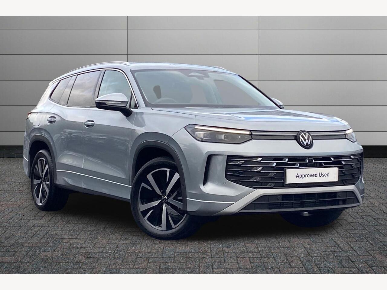 Main listing image - Volkswagen Tayron