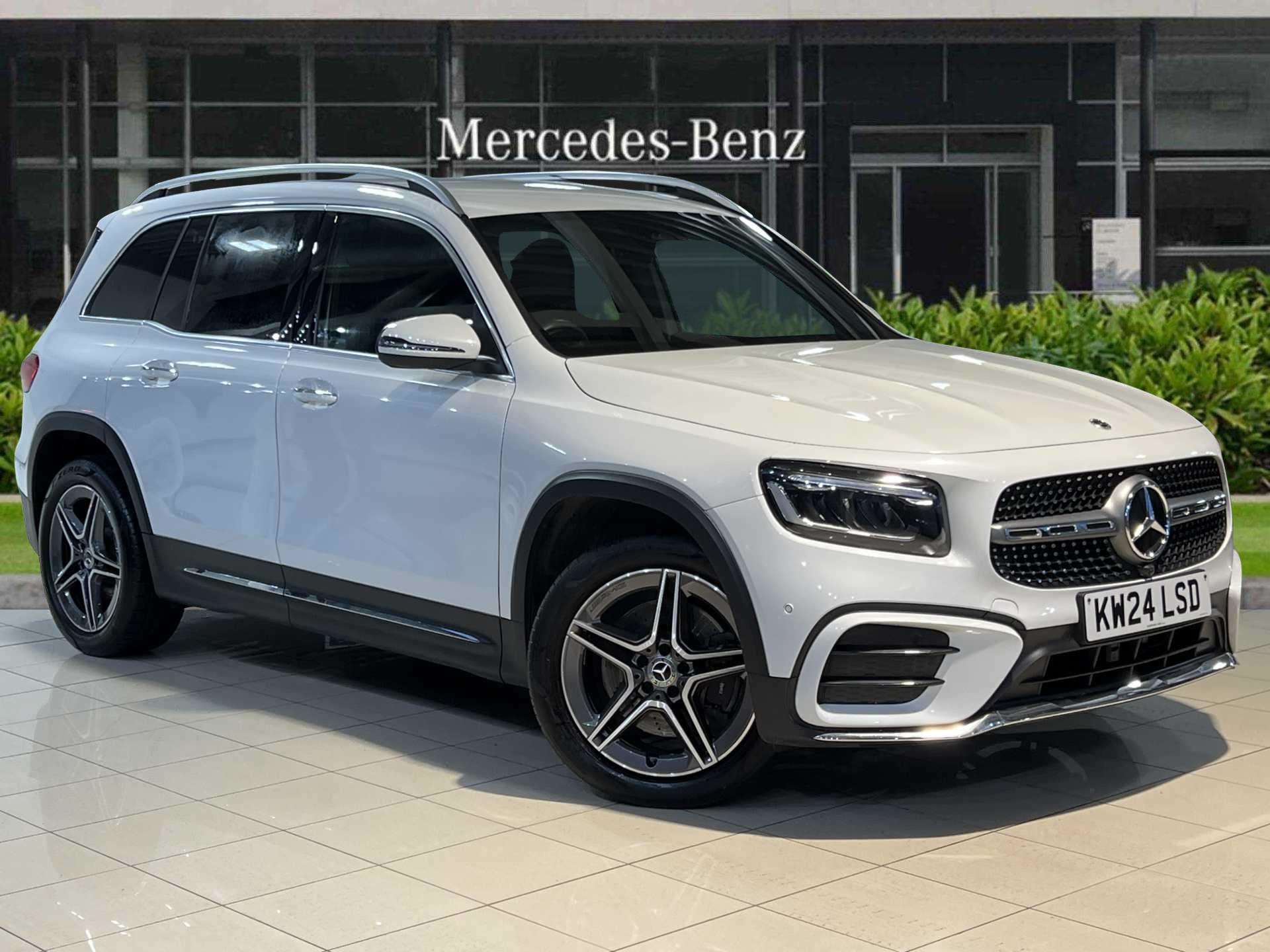 Main listing image - Mercedes-Benz GLB