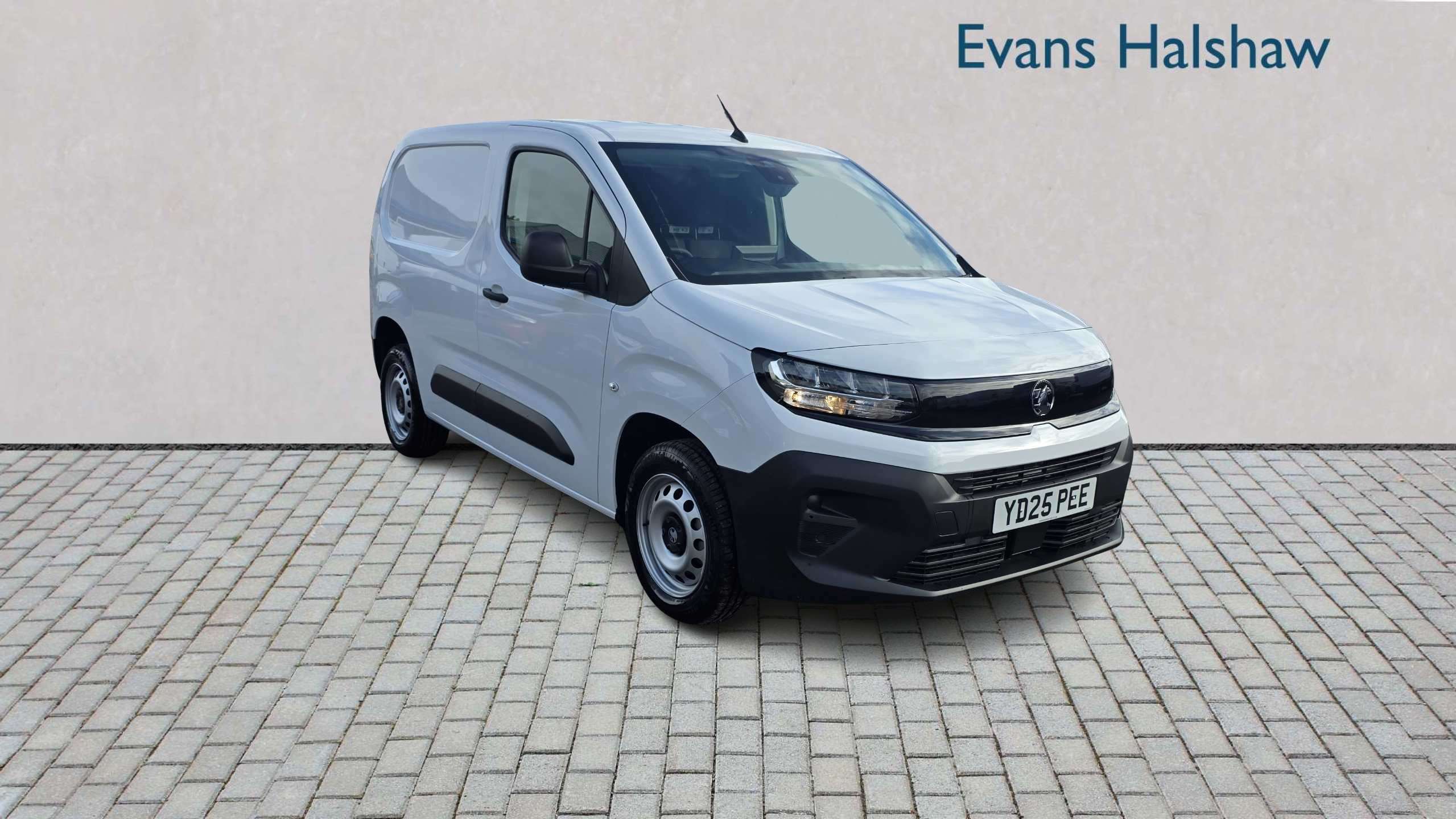 Main listing image - Vauxhall Combo Cargo