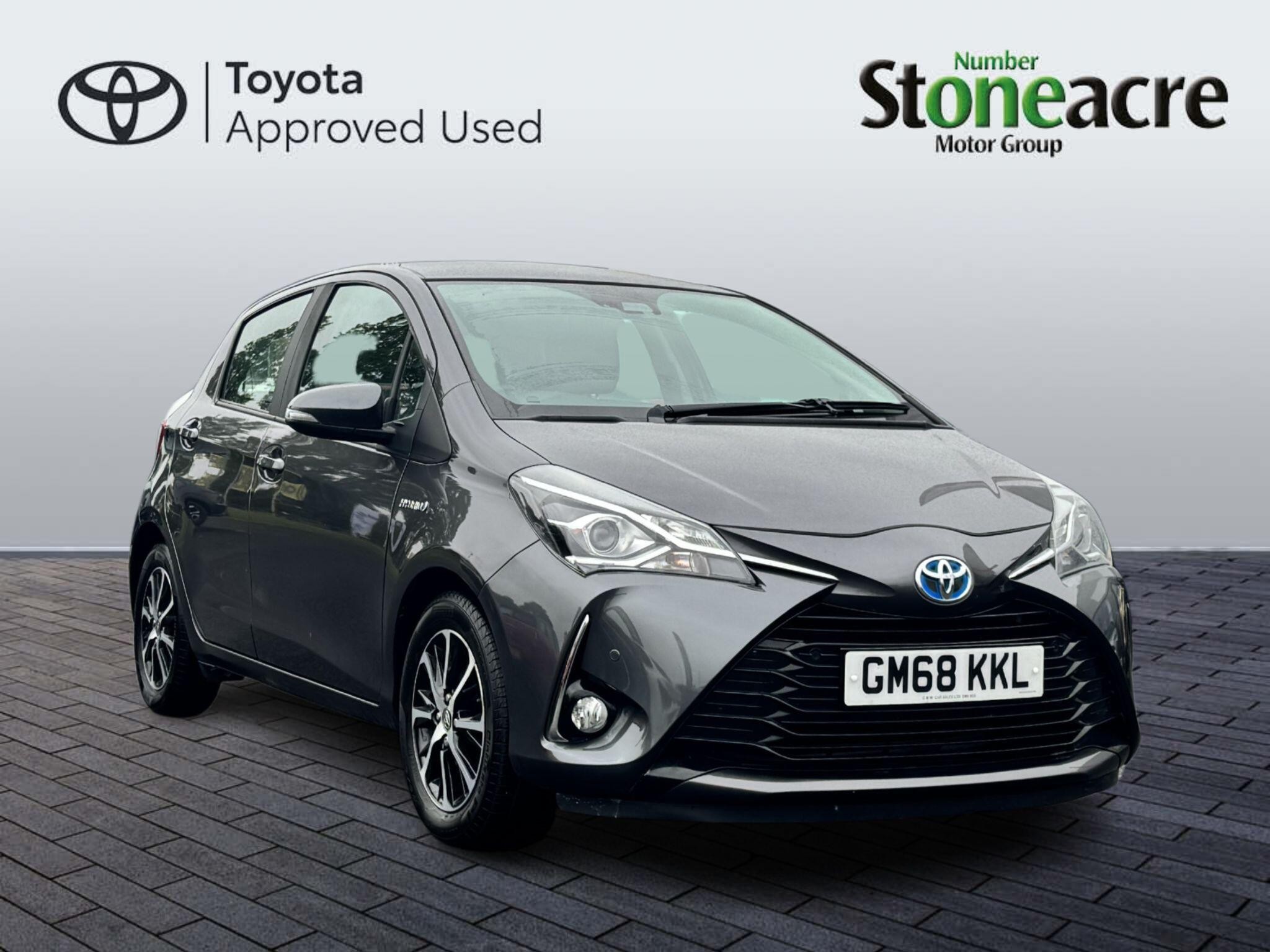 Main listing image - Toyota Yaris