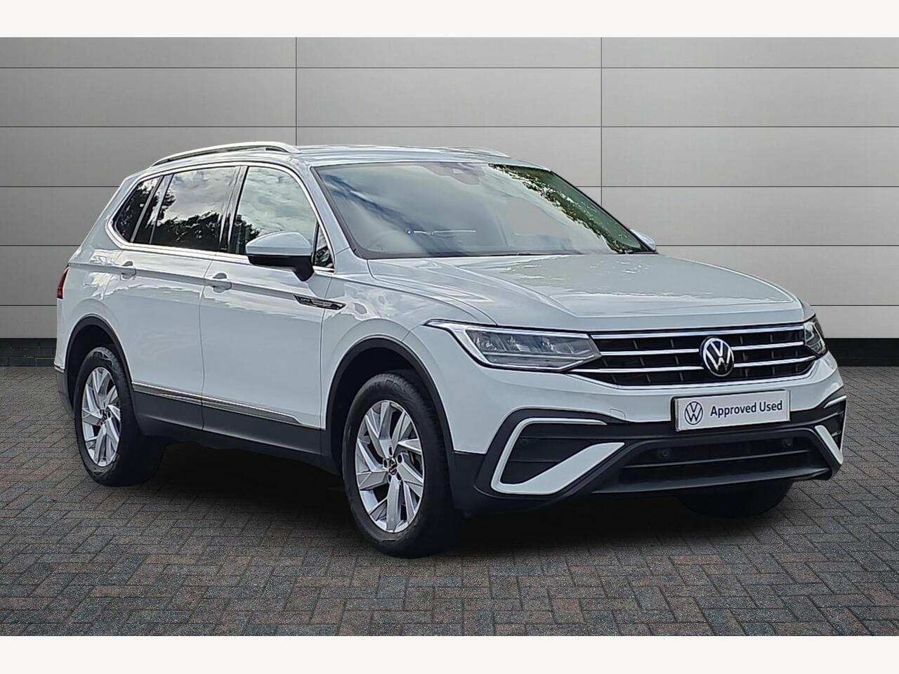 Main listing image - Volkswagen Tiguan Allspace