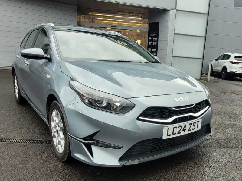 Main listing image - Kia Ceed SW