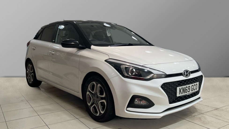 Main listing image - Hyundai i20