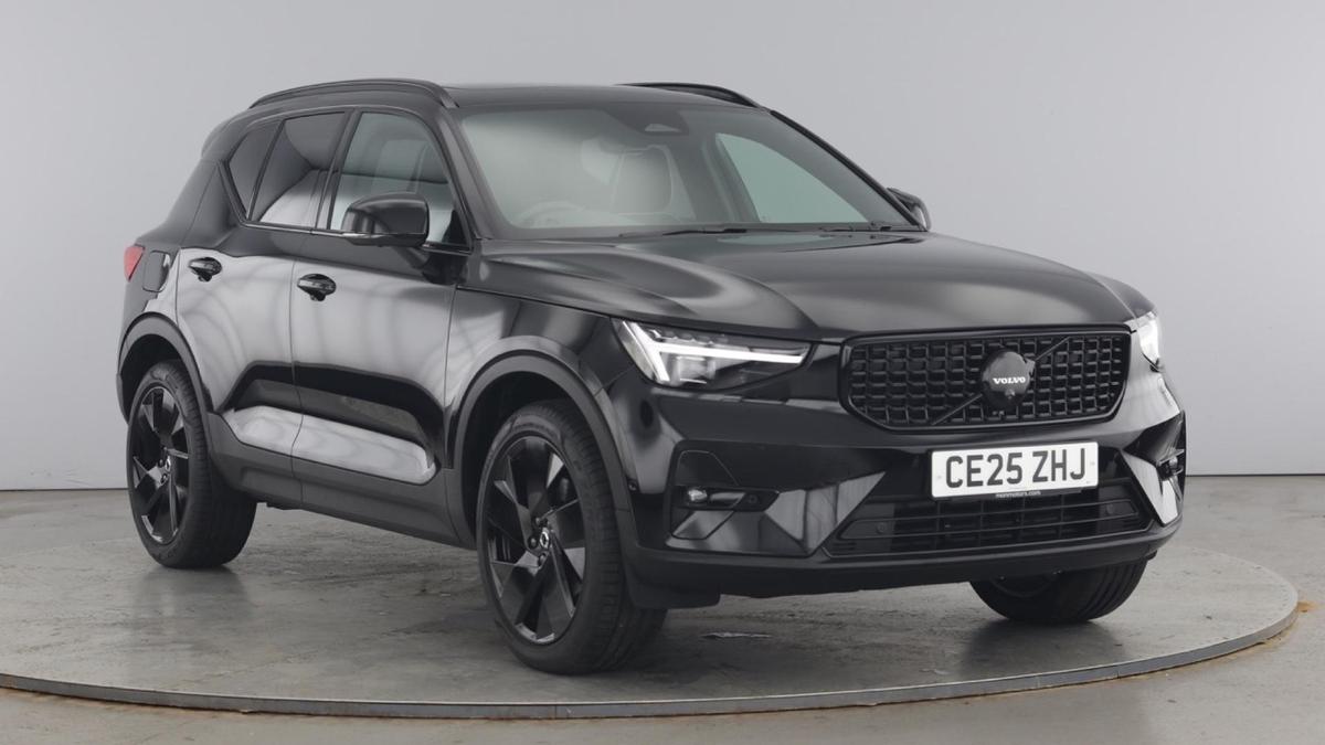 Main listing image - Volvo XC40
