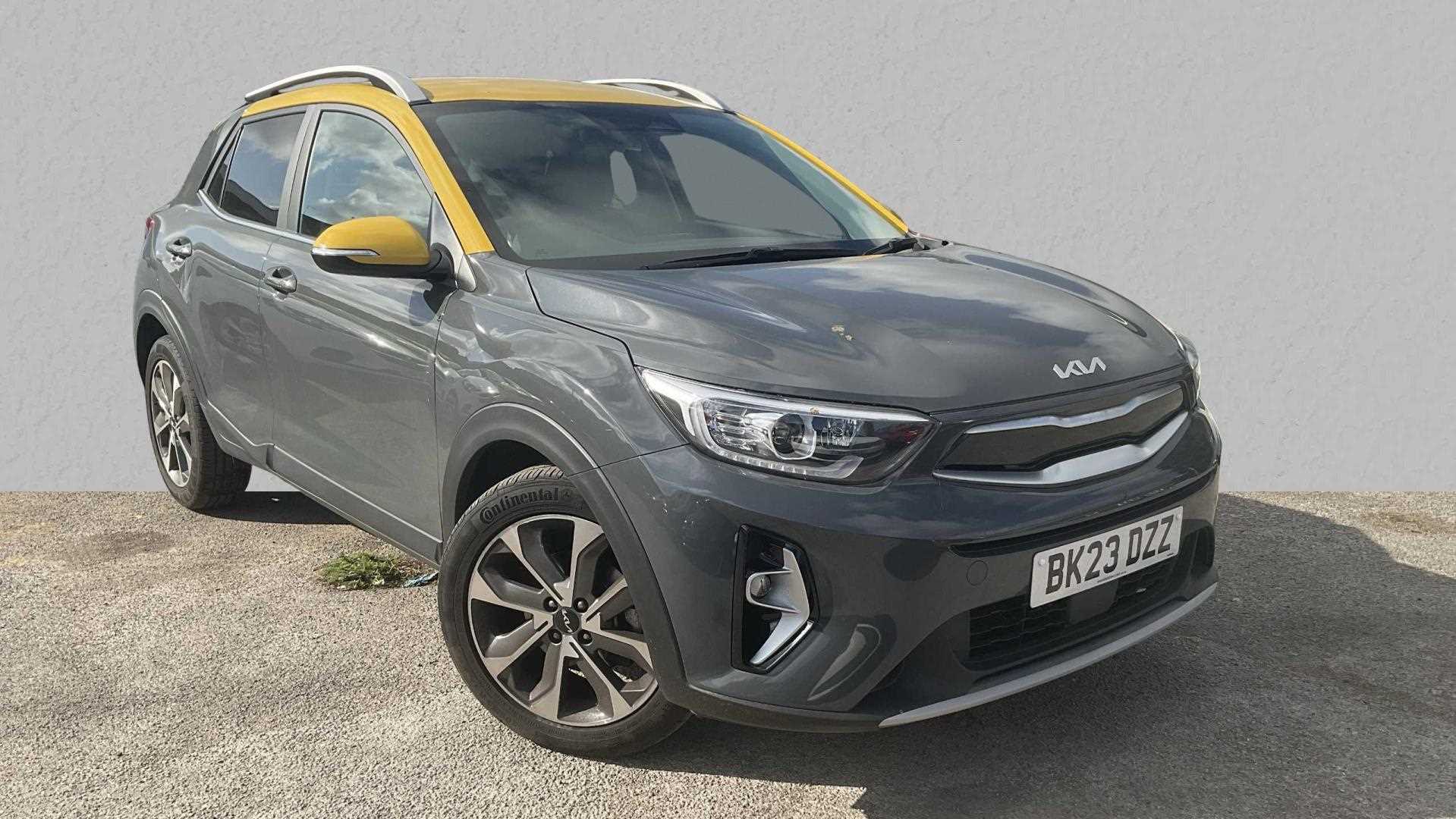 Main listing image - Kia Stonic