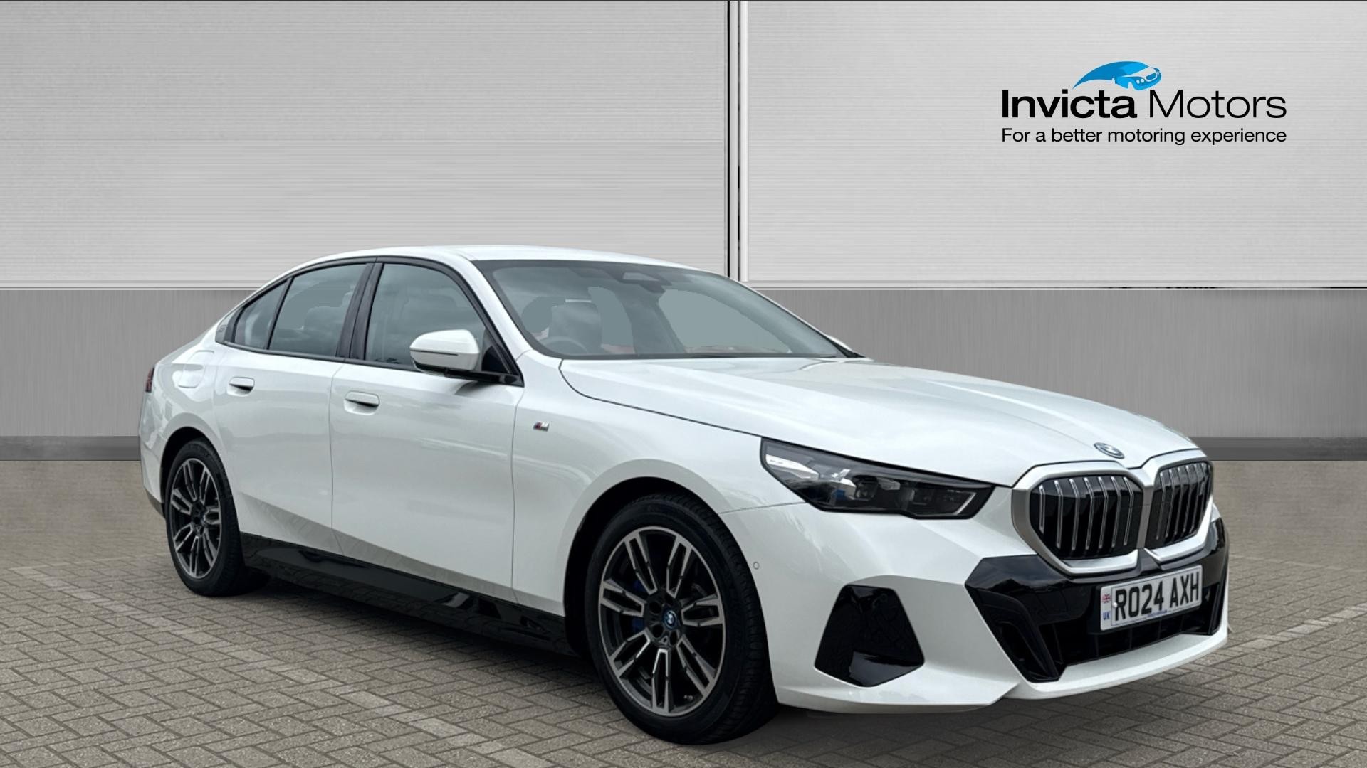Main listing image - BMW i5