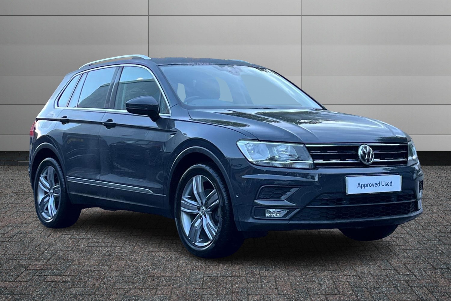 Main listing image - Volkswagen Tiguan