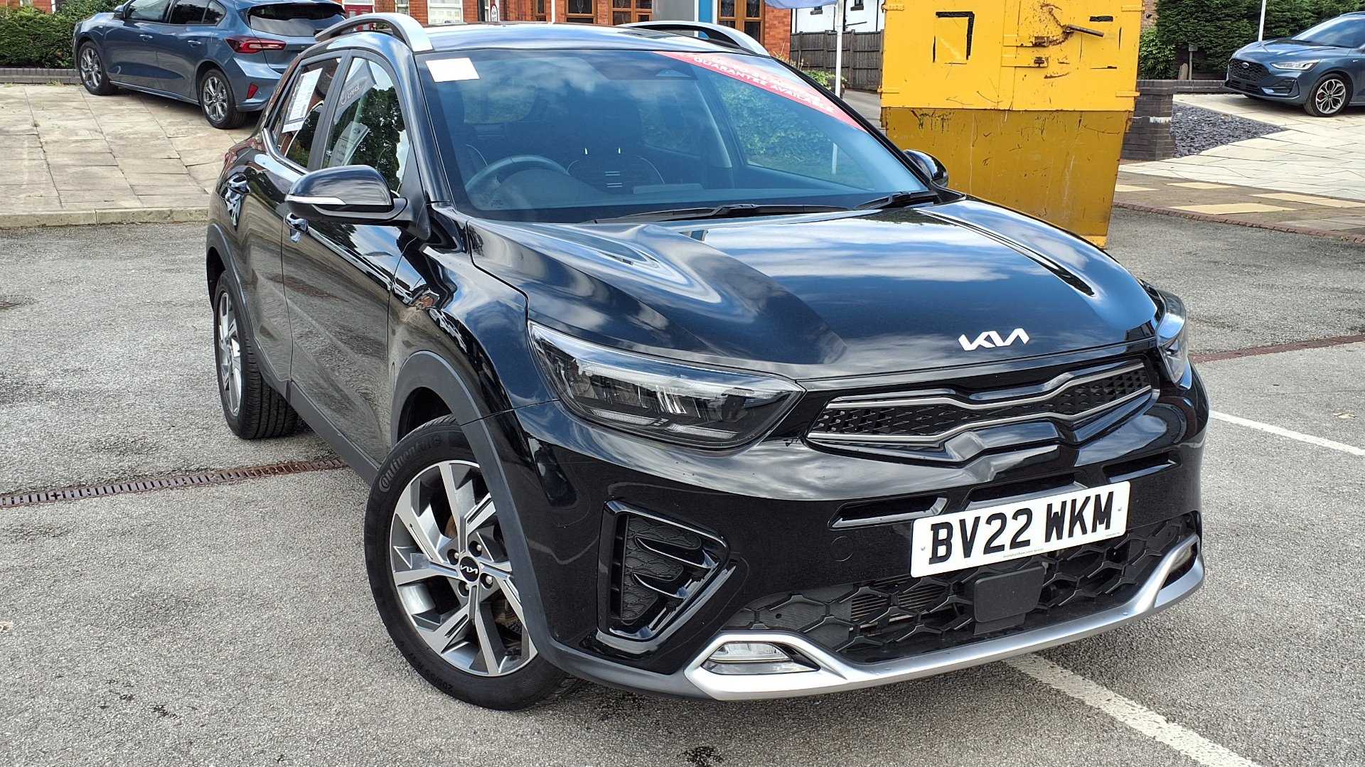Main listing image - Kia Stonic