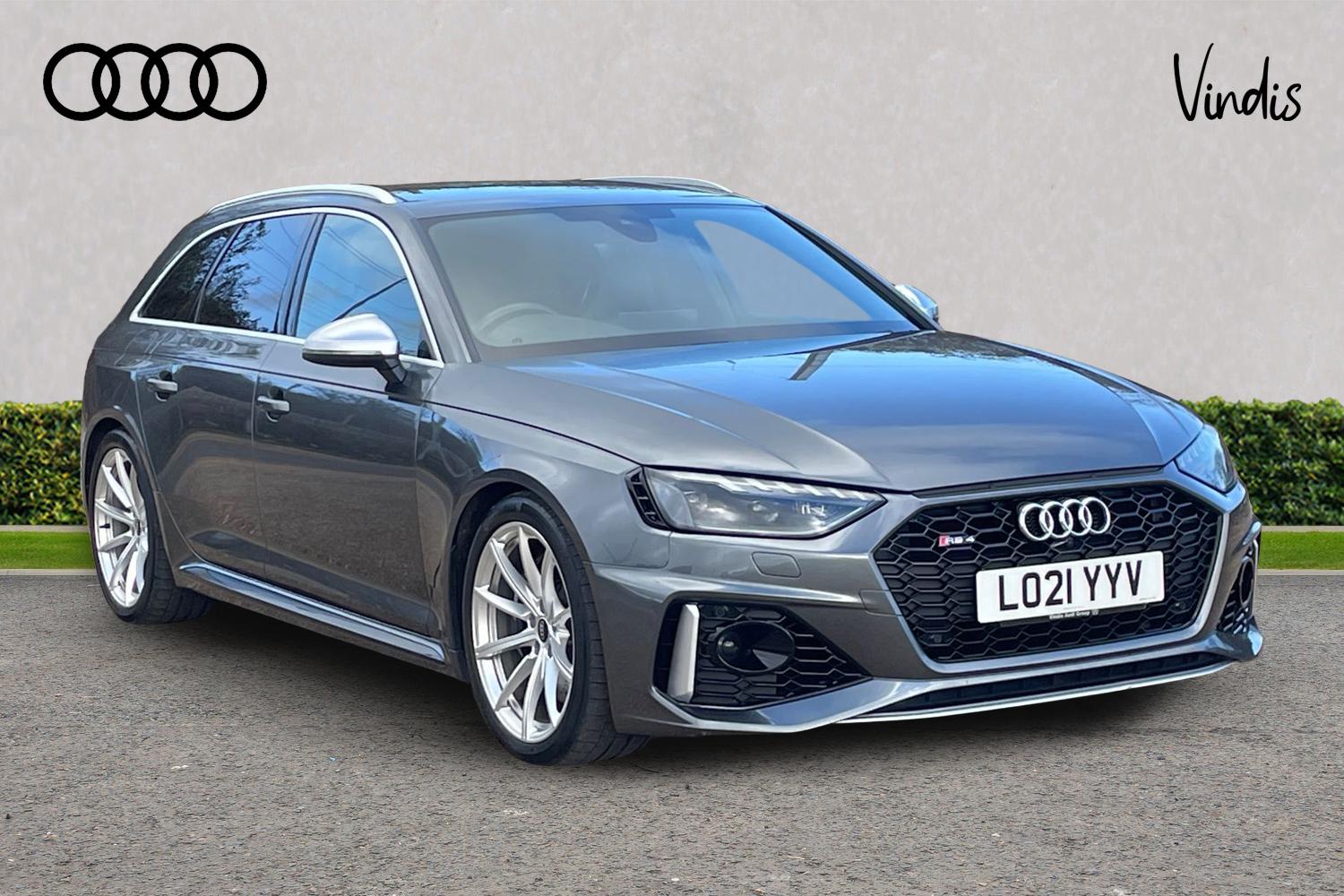 Main listing image - Audi RS4