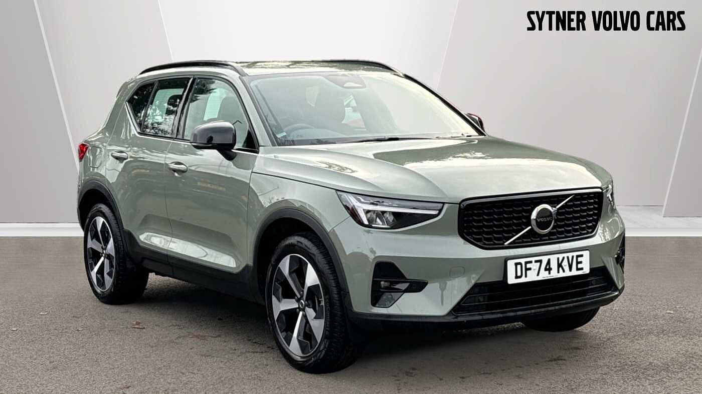 Main listing image - Volvo XC40