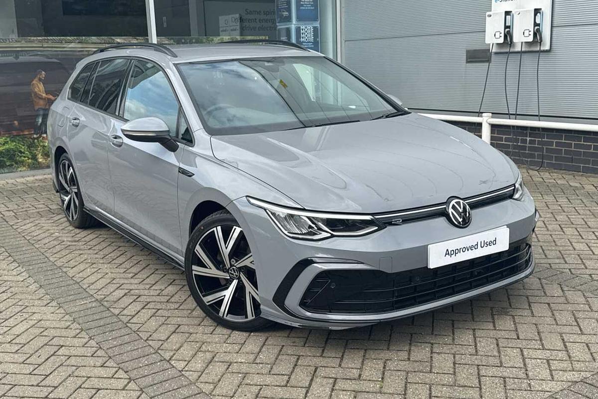 Main listing image - Volkswagen Golf Estate