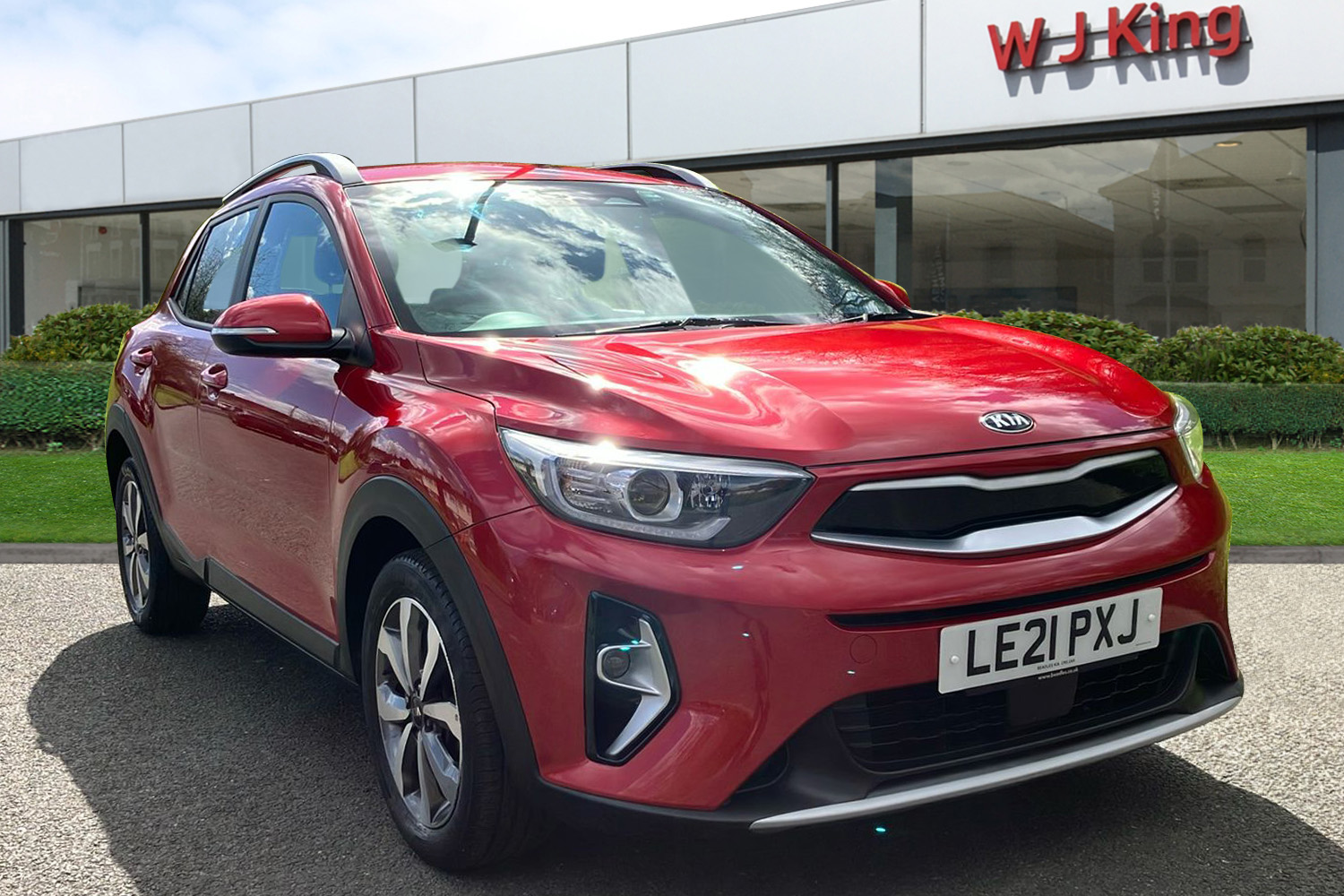 Main listing image - Kia Stonic