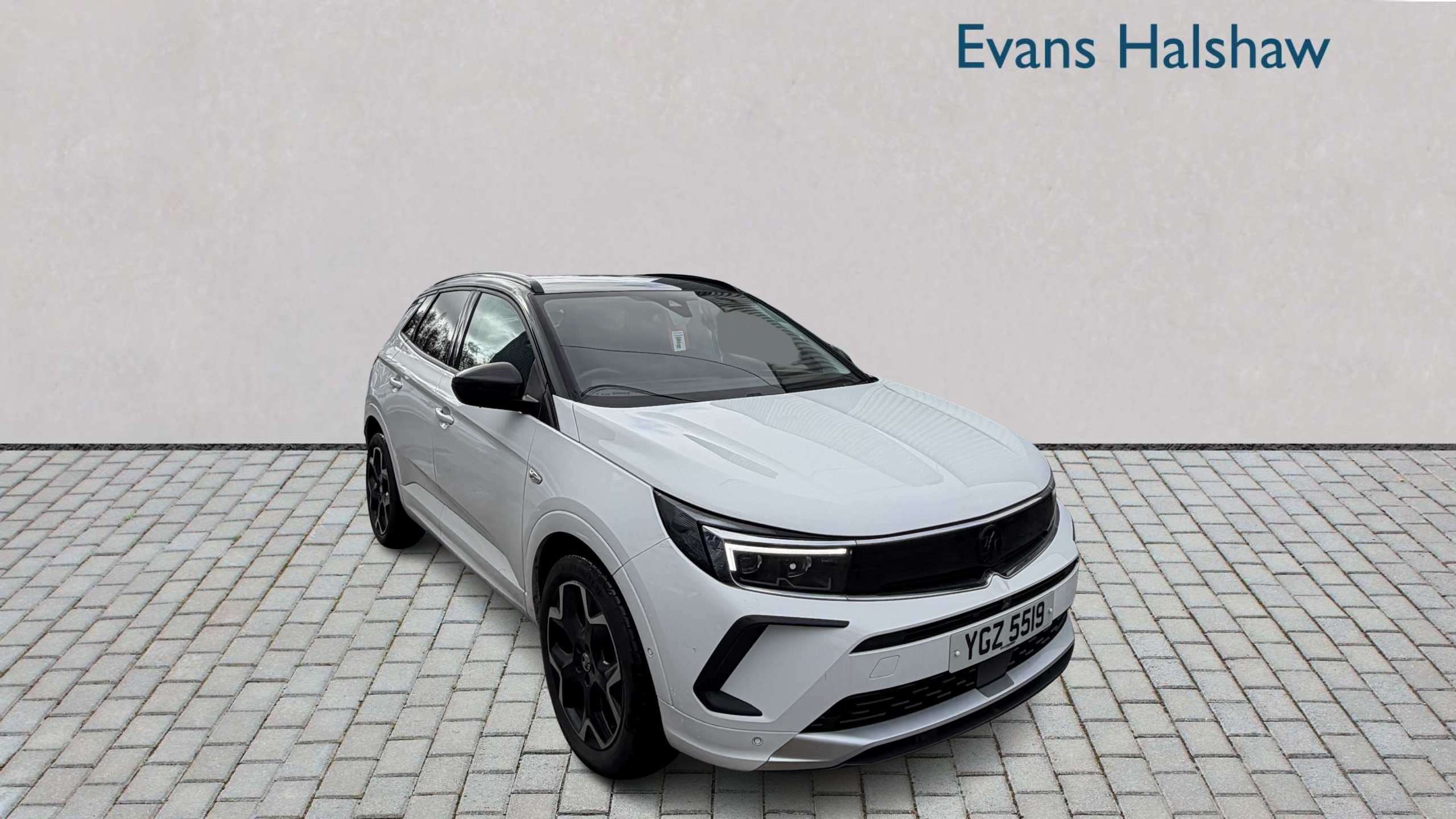 Main listing image - Vauxhall Grandland