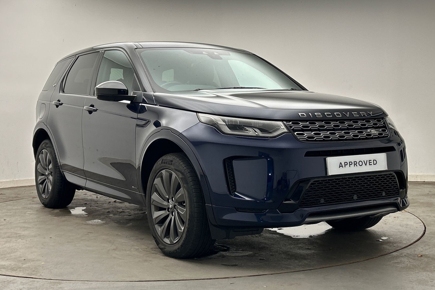 Main listing image - Land Rover Discovery Sport