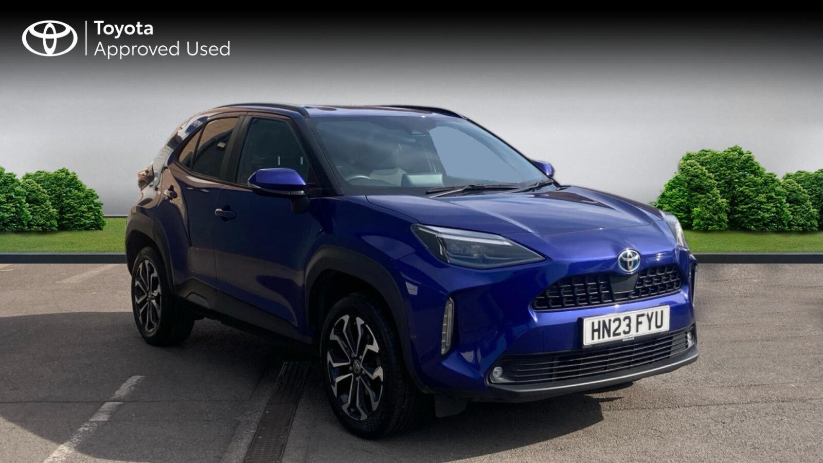 Main listing image - Toyota Yaris Cross