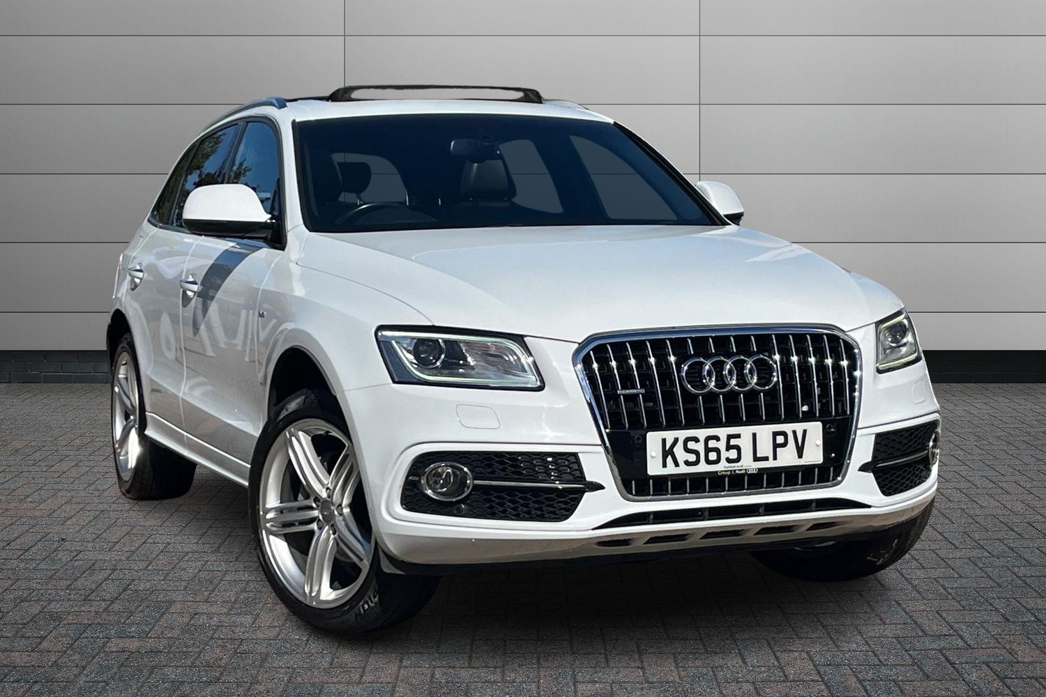 Main listing image - Audi Q5