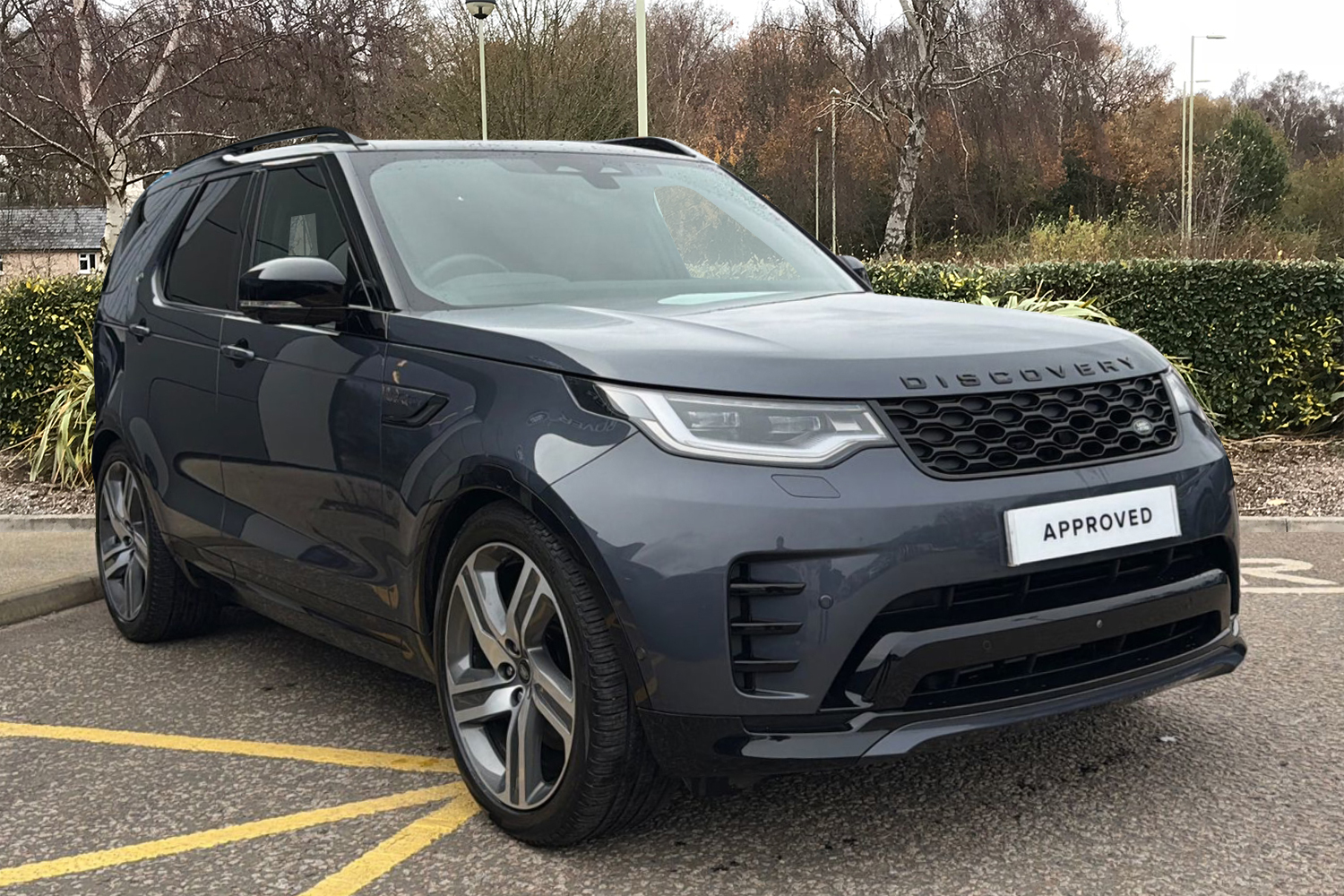 Main listing image - Land Rover Discovery
