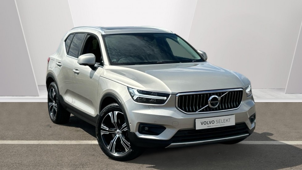 Main listing image - Volvo XC40