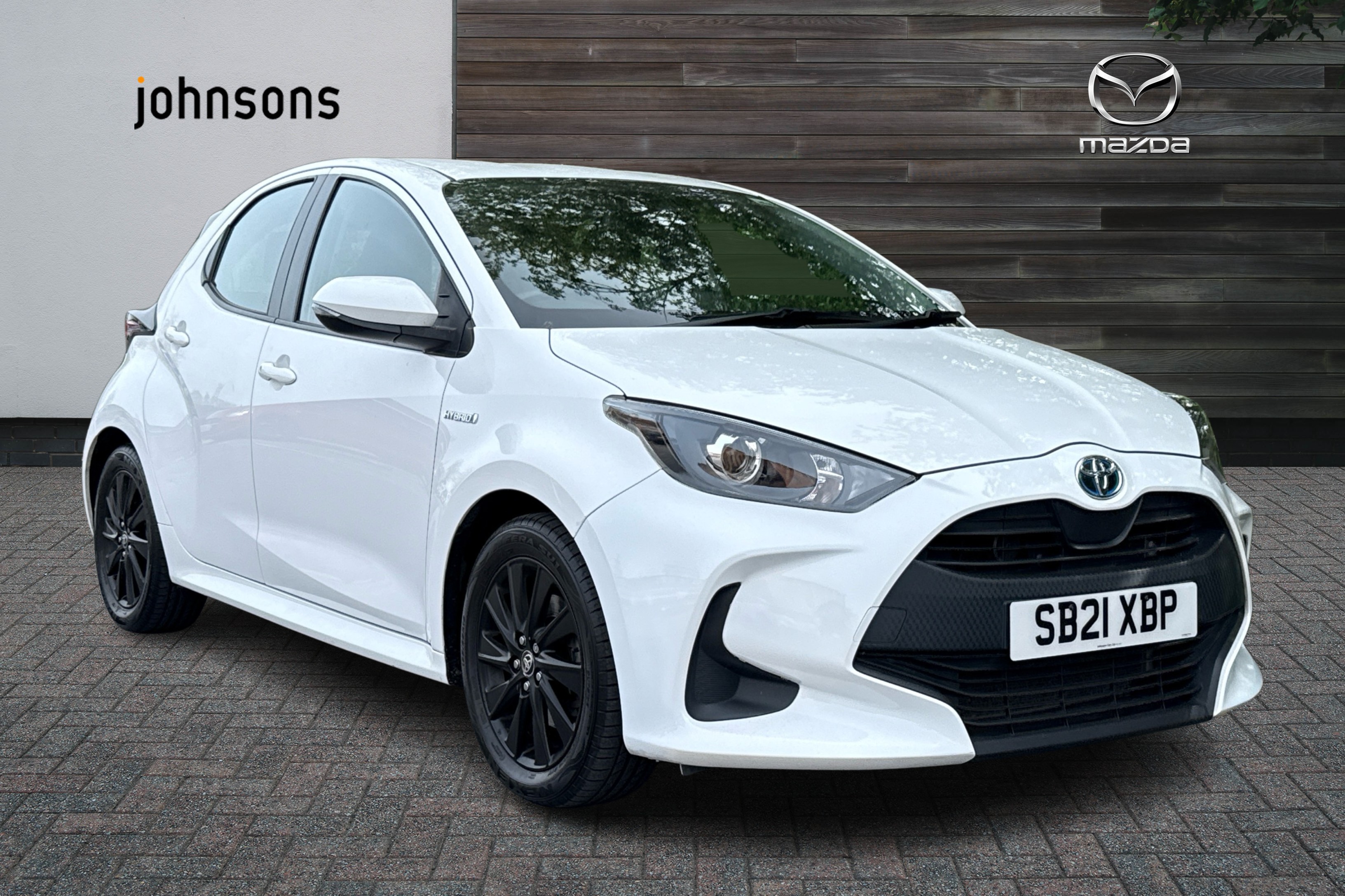 Main listing image - Toyota Yaris