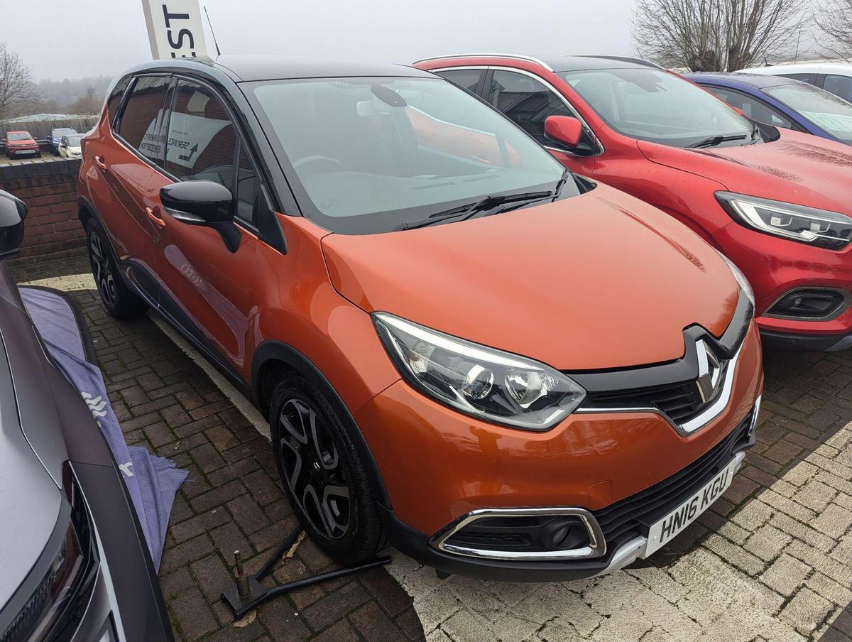 Main listing image - Renault Captur