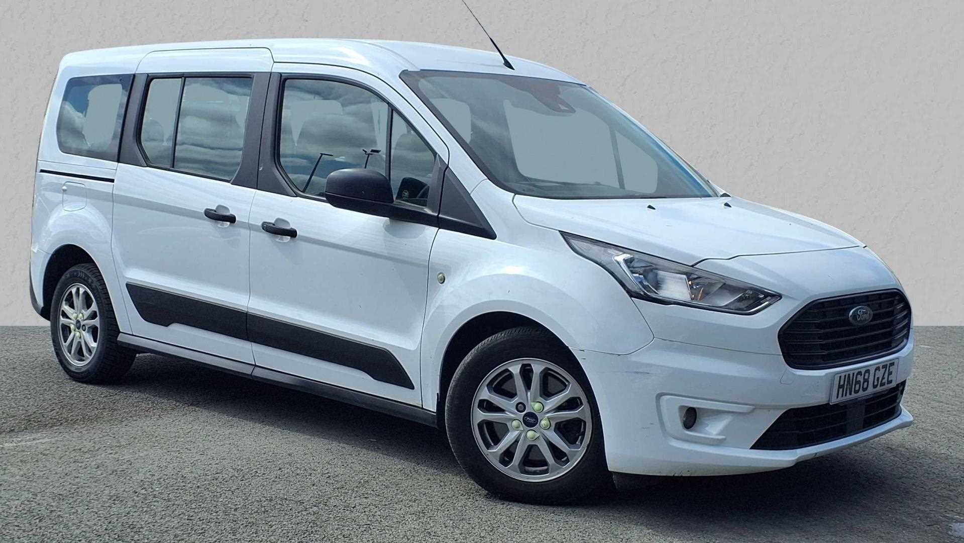 Main listing image - Ford Grand Tourneo Connect