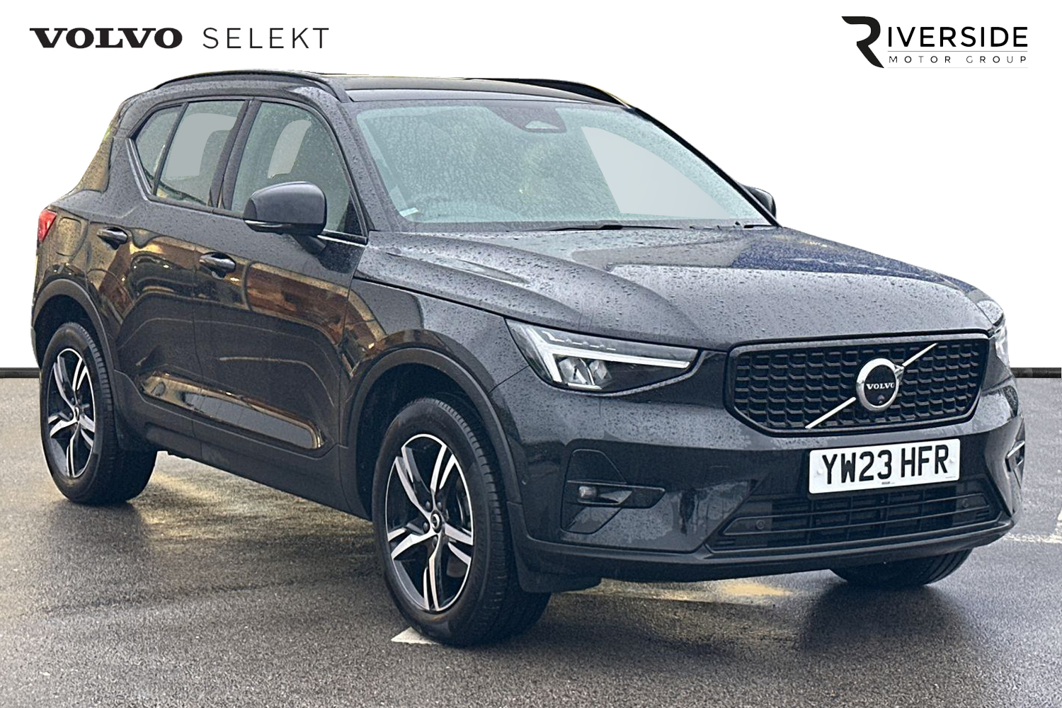 Main listing image - Volvo XC40