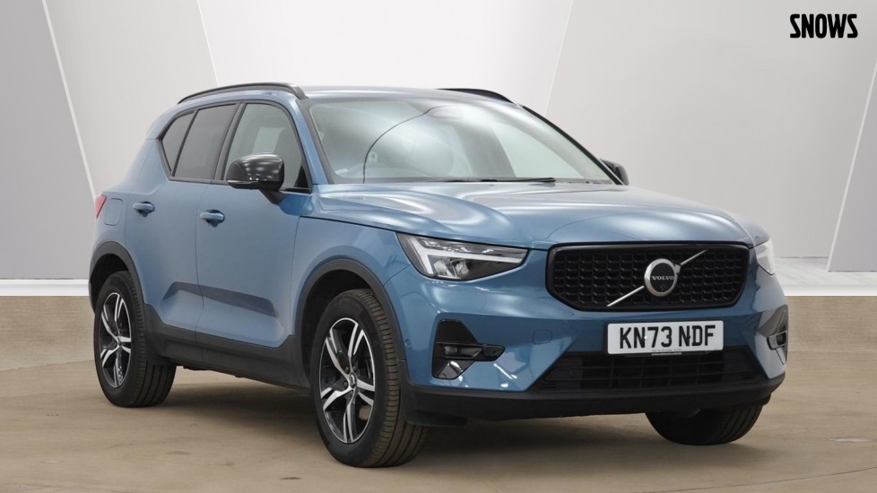 Main listing image - Volvo XC40