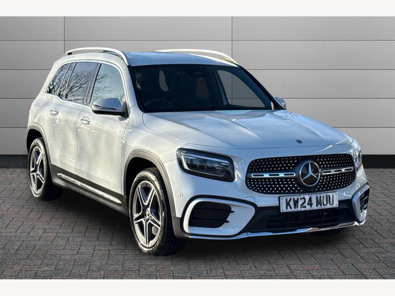 Main listing image - Mercedes-Benz GLB