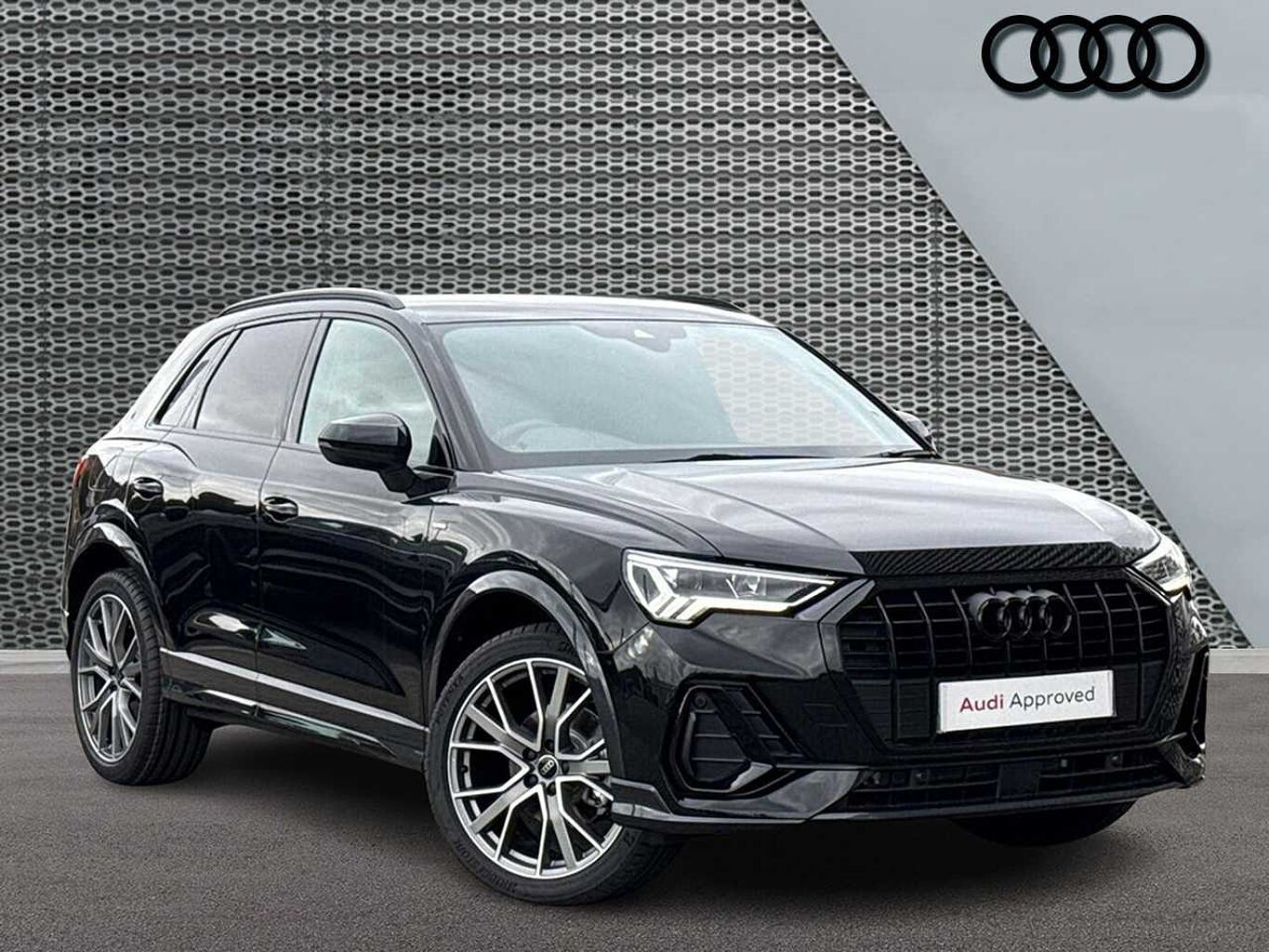 Main listing image - Audi Q3