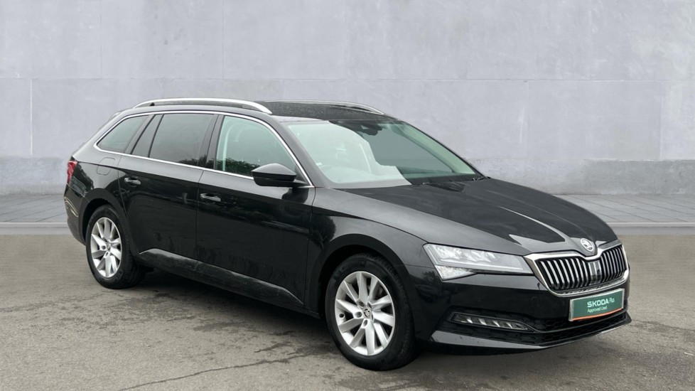 Main listing image - Skoda Superb Estate
