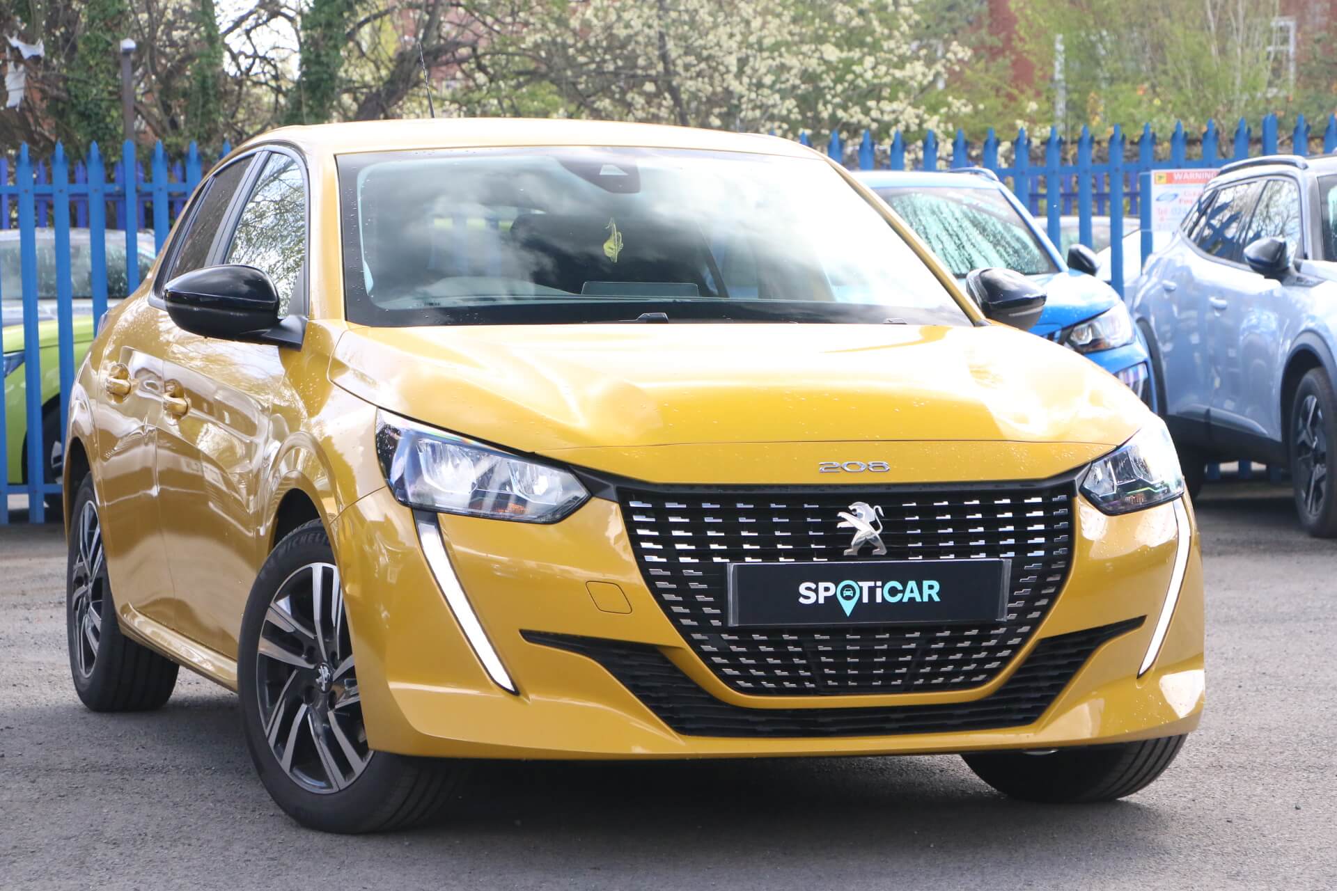 Main listing image - Peugeot 208