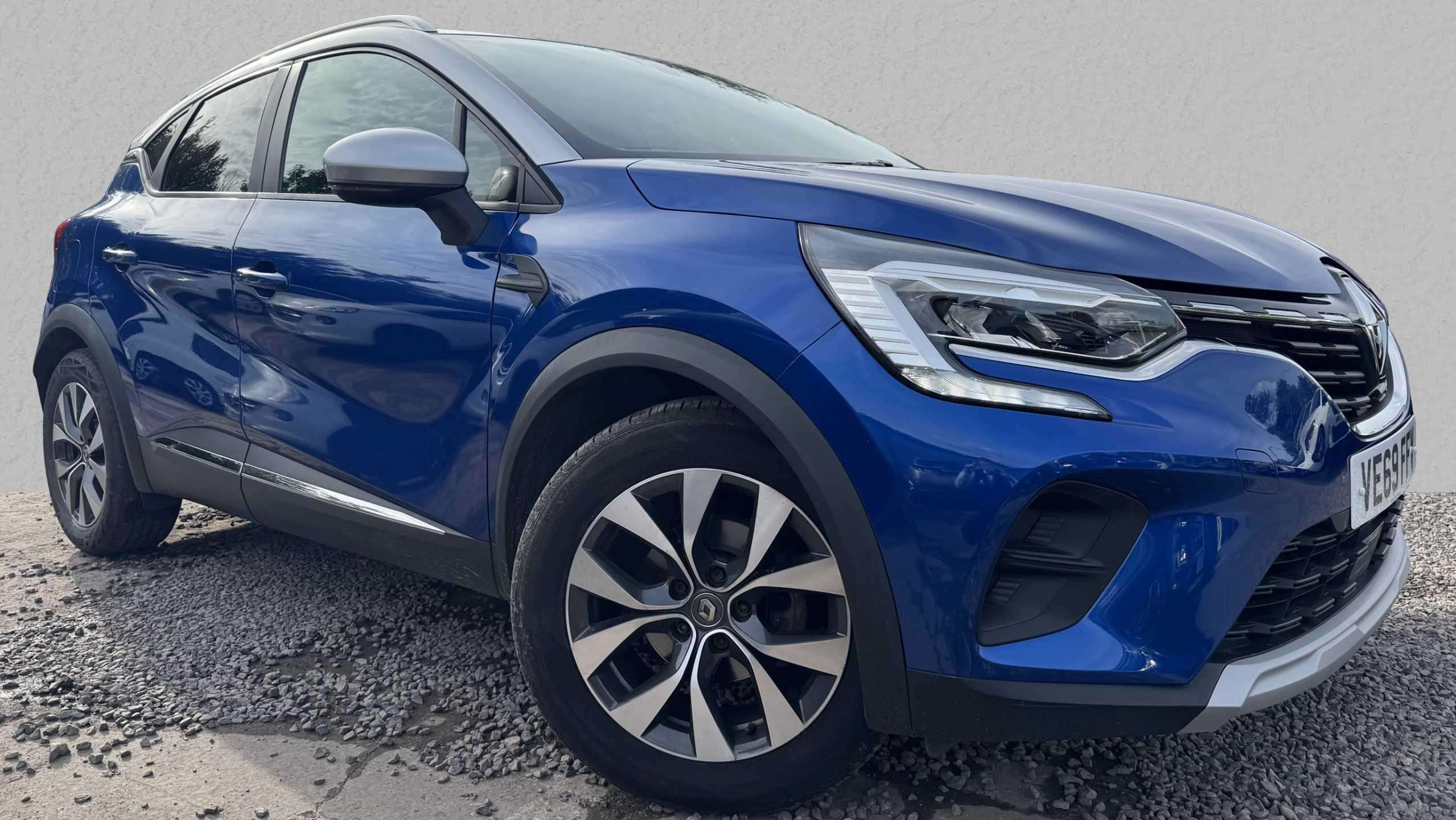 Main listing image - Renault Captur