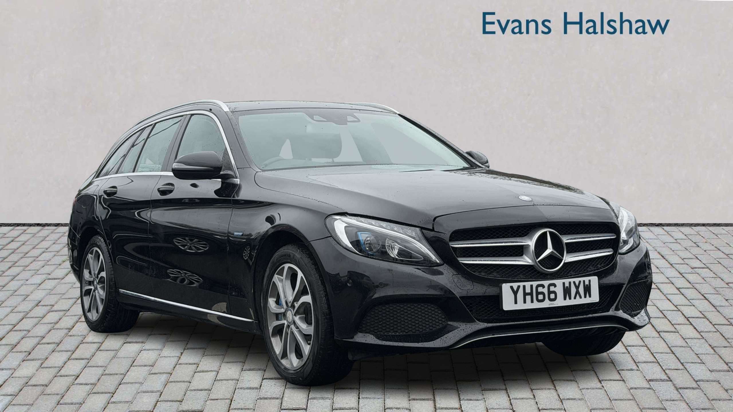 Main listing image - Mercedes-Benz C-Class Estate