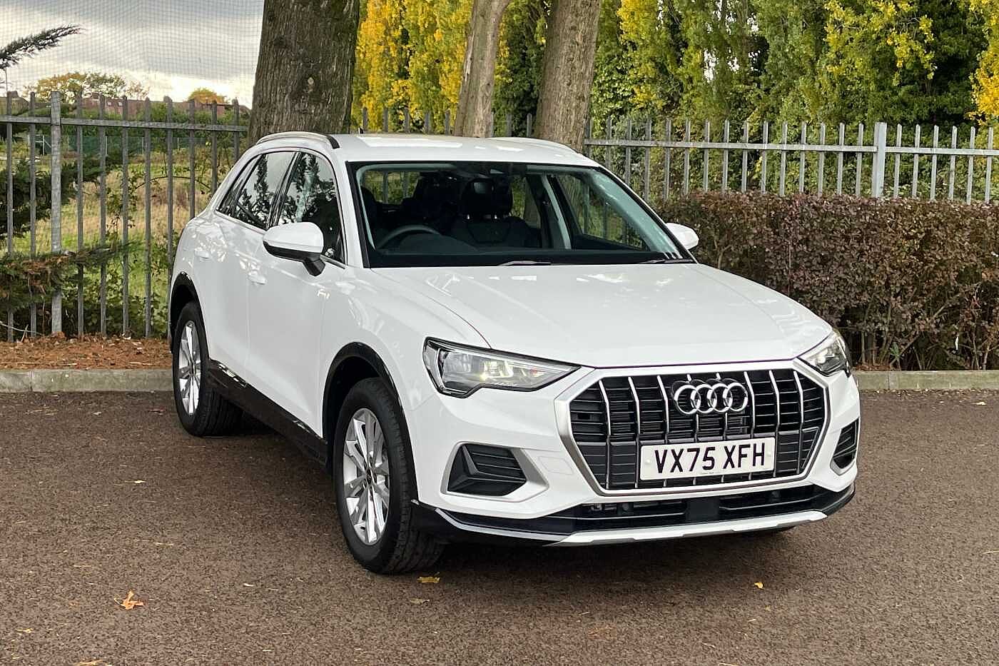 Main listing image - Audi Q3