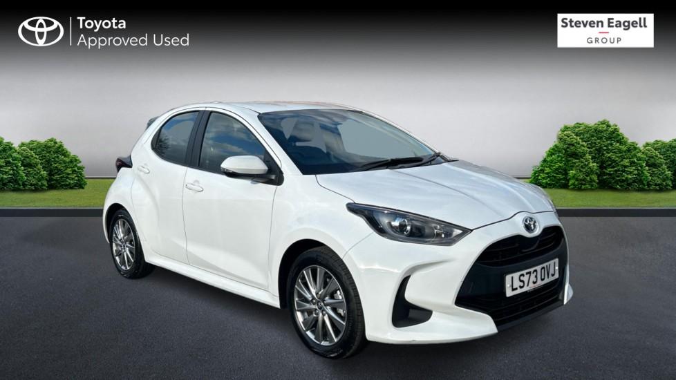 Main listing image - Toyota Yaris