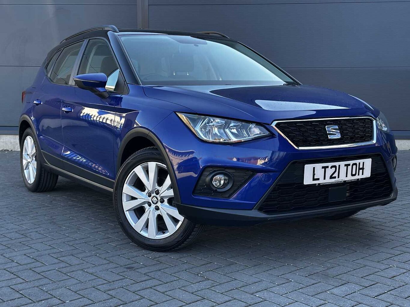 Main listing image - SEAT Arona