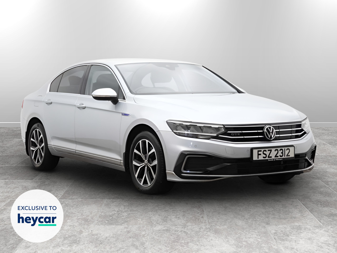 Main listing image - Volkswagen Passat GTE