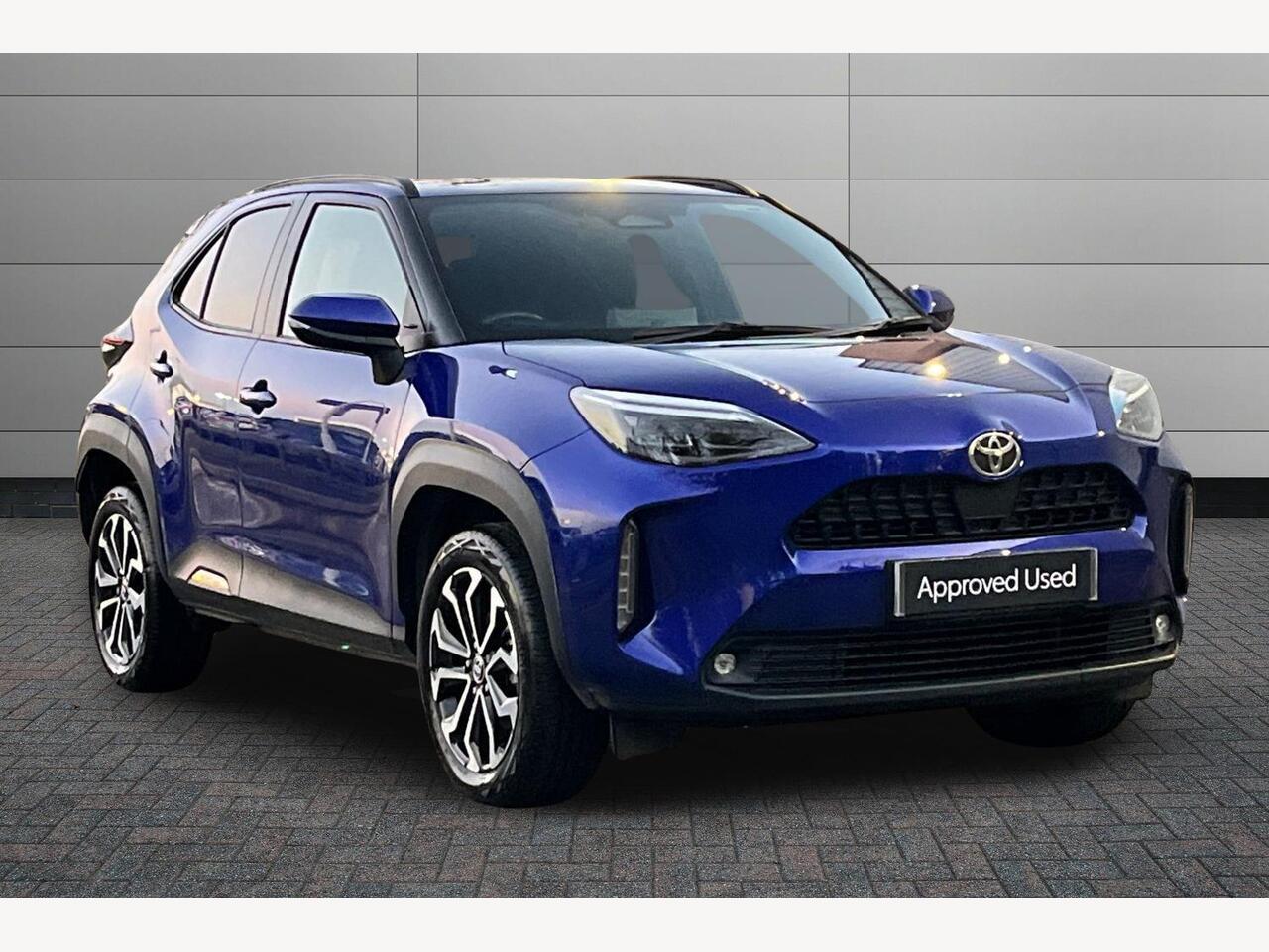 Main listing image - Toyota Yaris Cross