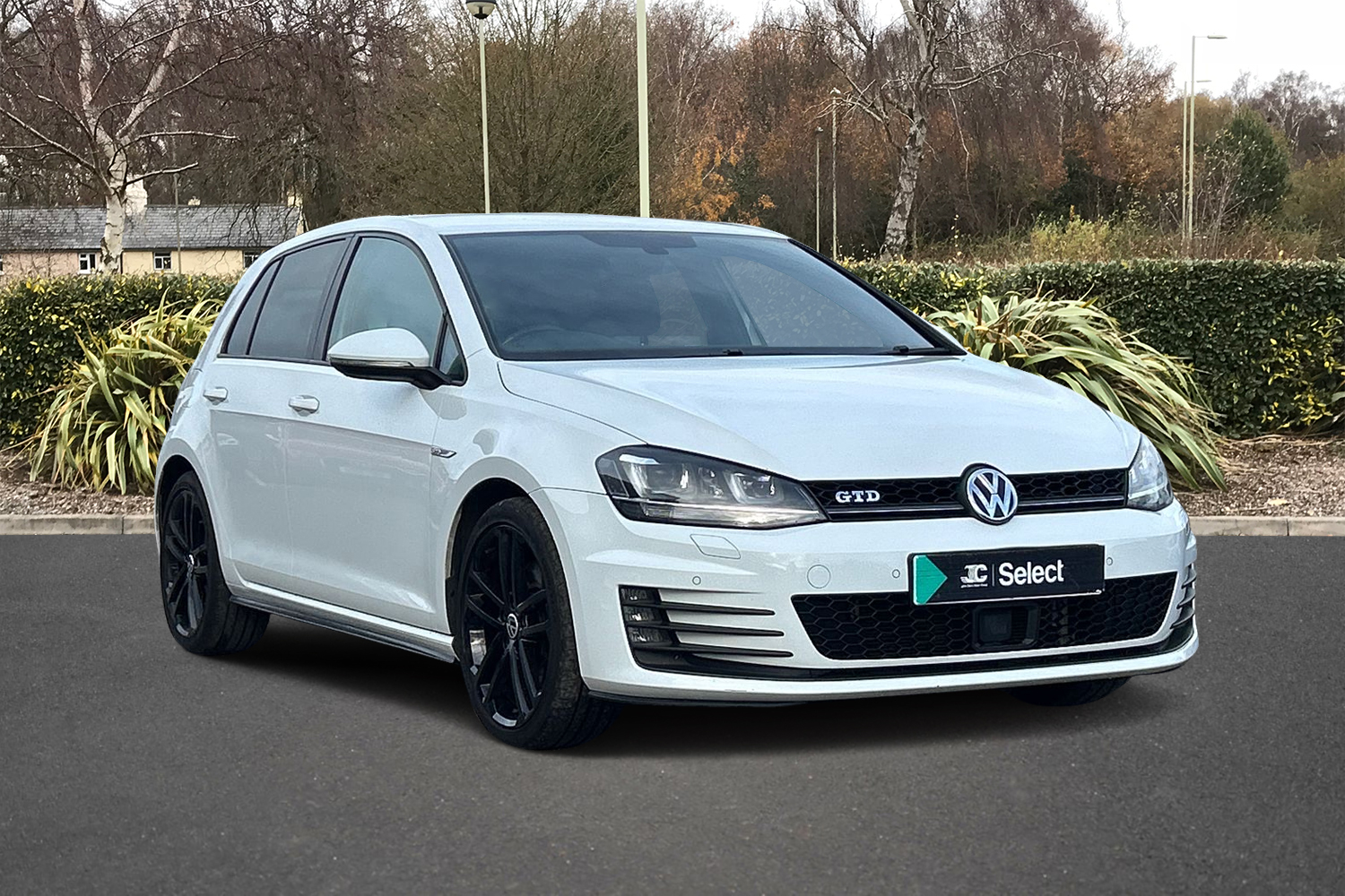 Main listing image - Volkswagen Golf