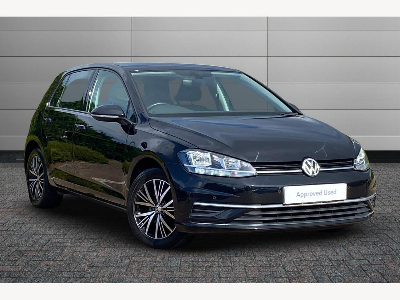Main listing image - Volkswagen Golf