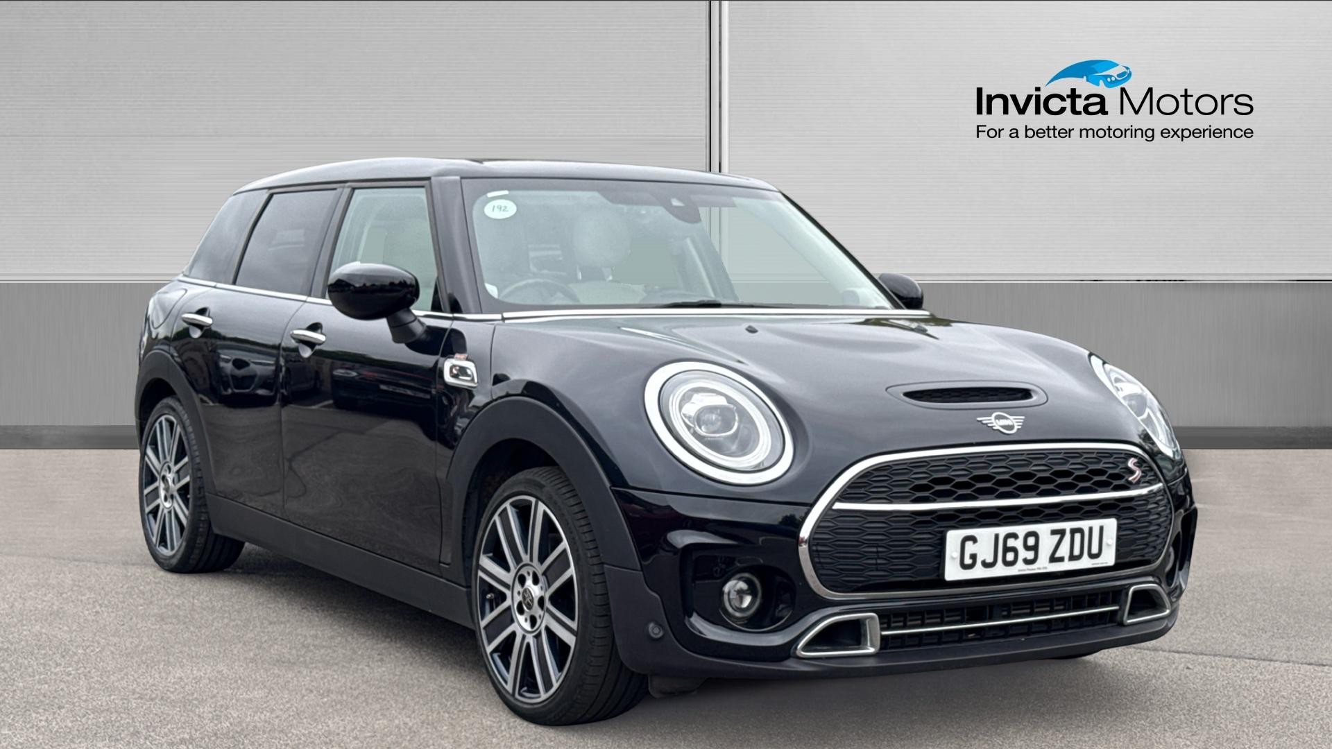 Main listing image - MINI Clubman