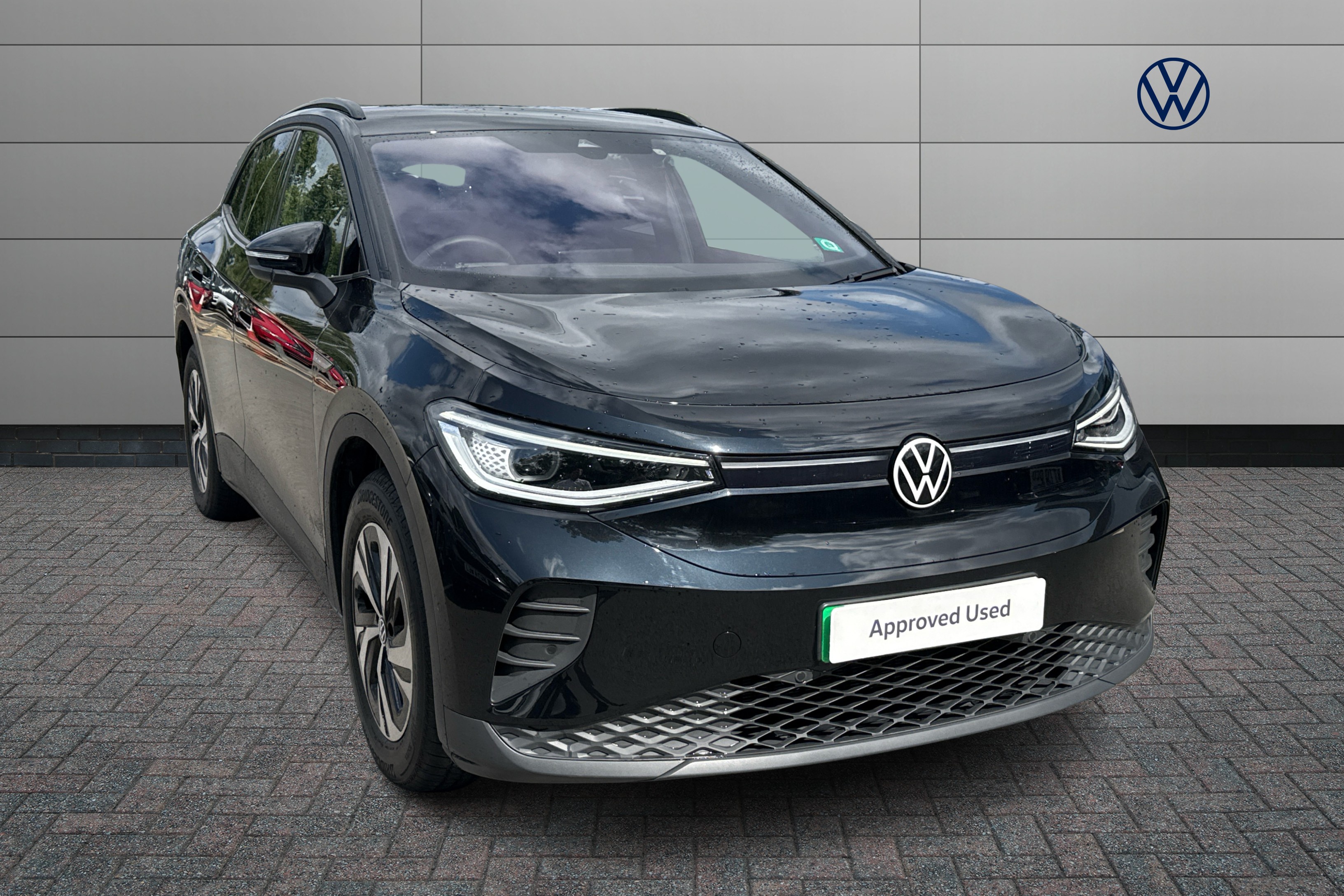 Main listing image - Volkswagen ID.4