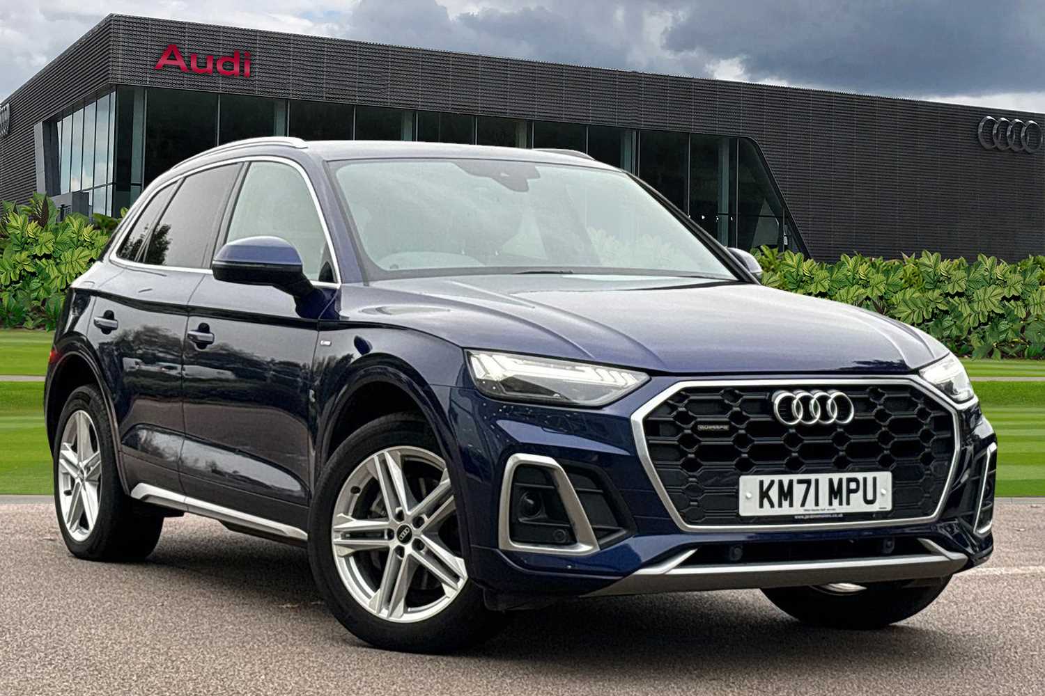 Main listing image - Audi Q5