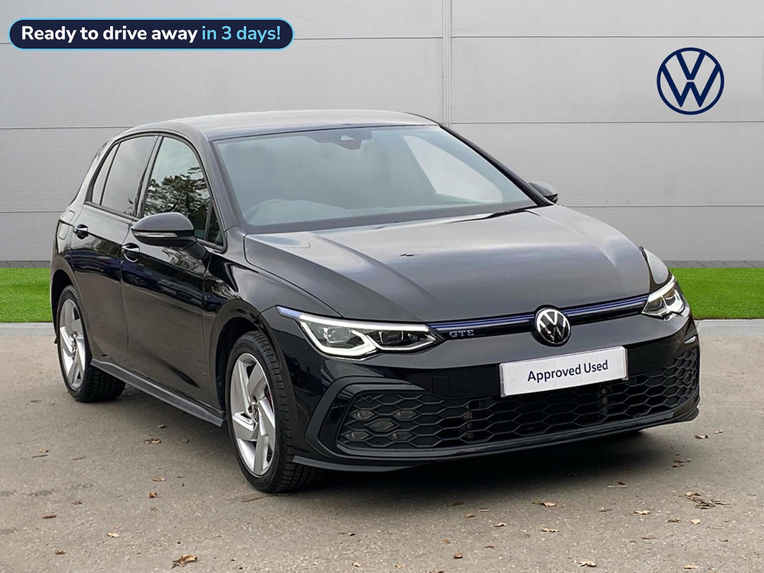 Main listing image - Volkswagen Golf GTE