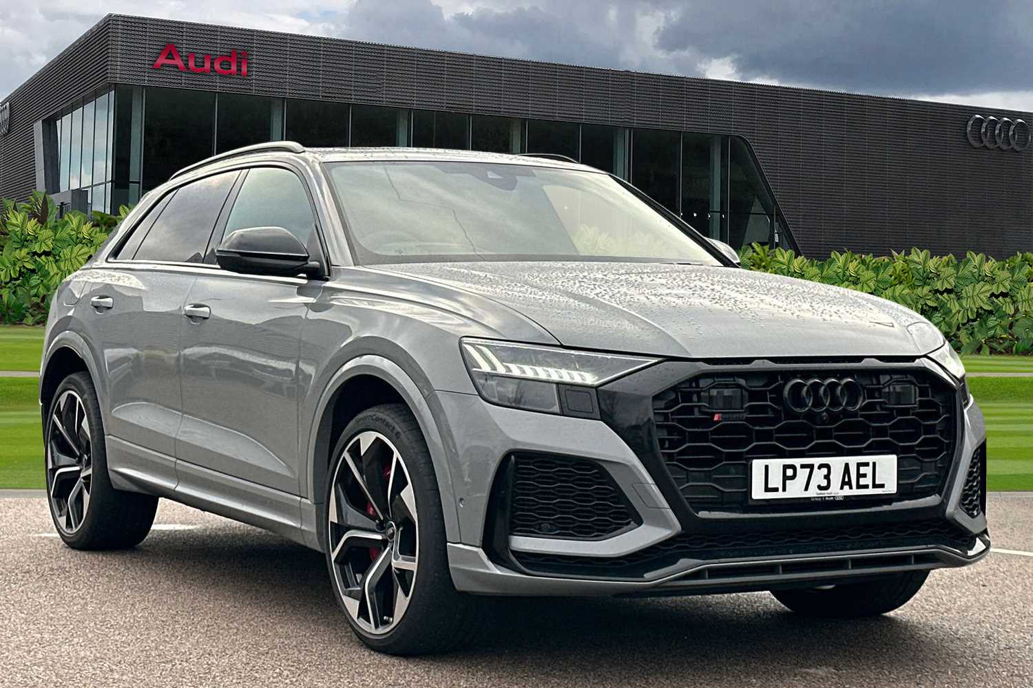 Main listing image - Audi RS Q8