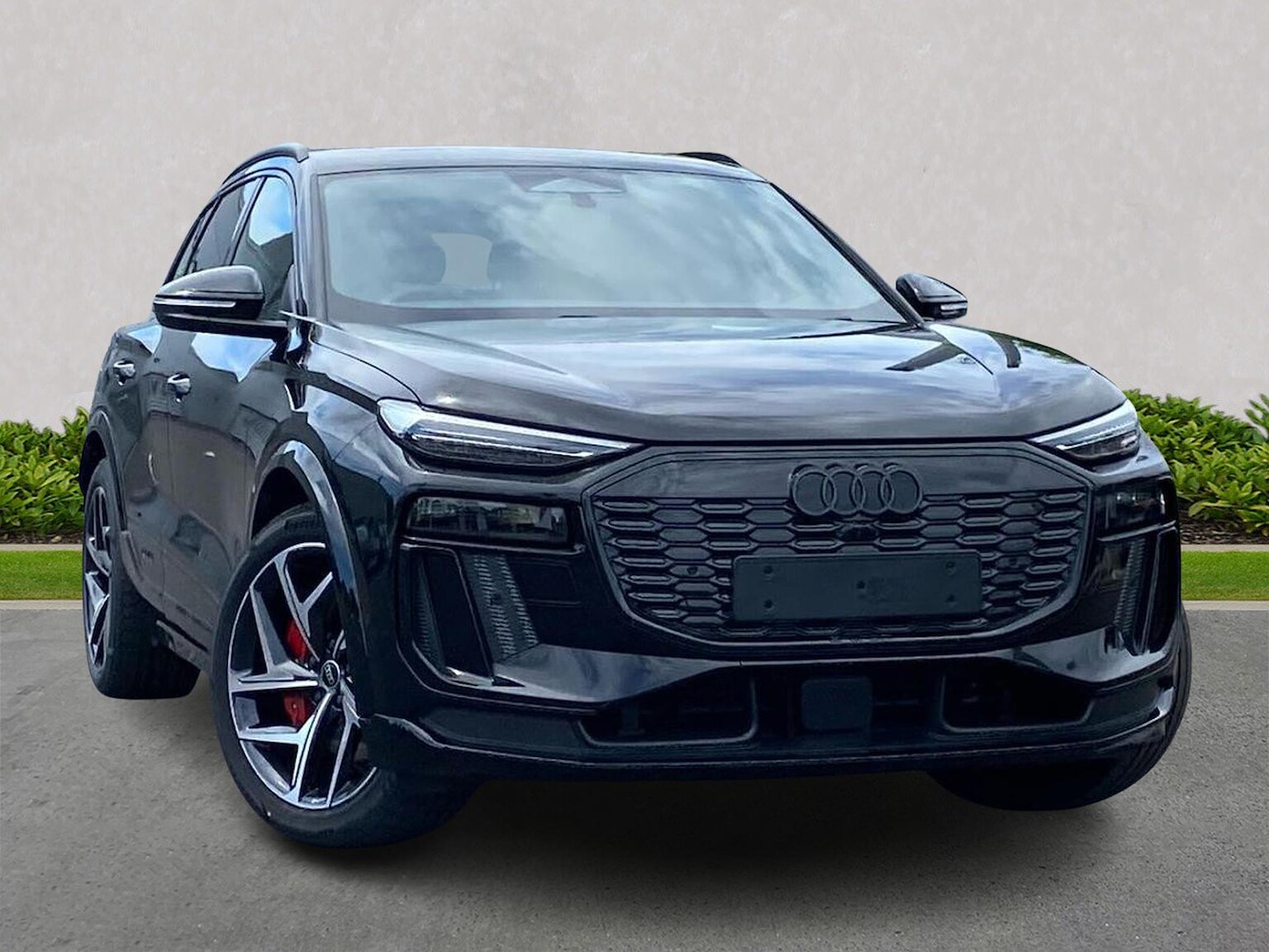 Main listing image - Audi Sq6 E Tron