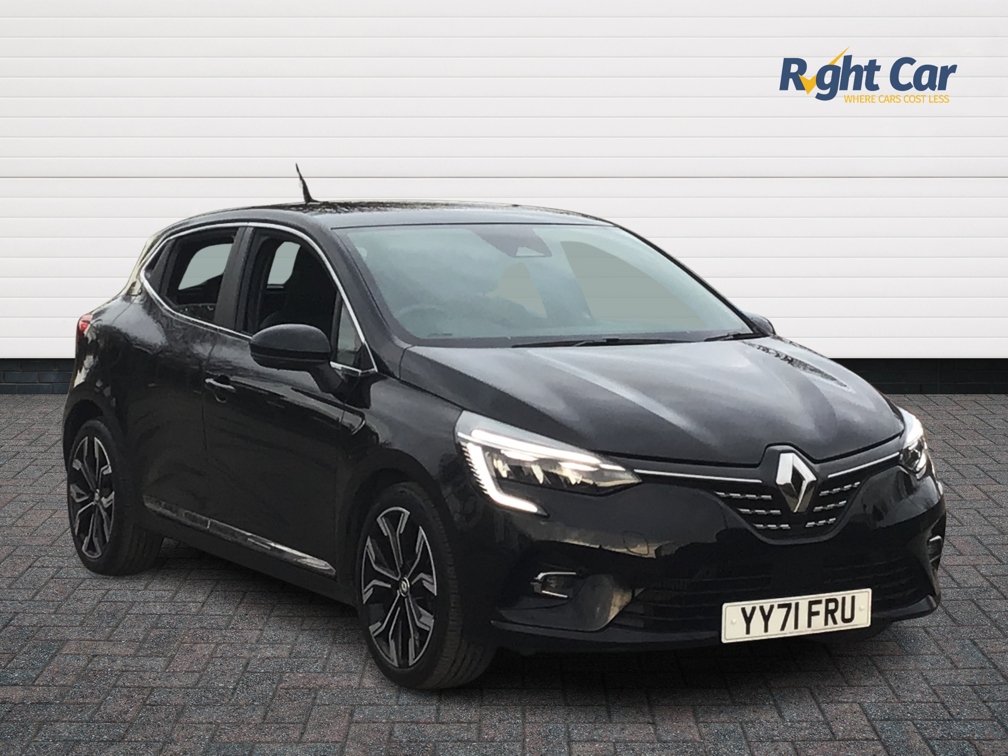 Main listing image - Renault Clio