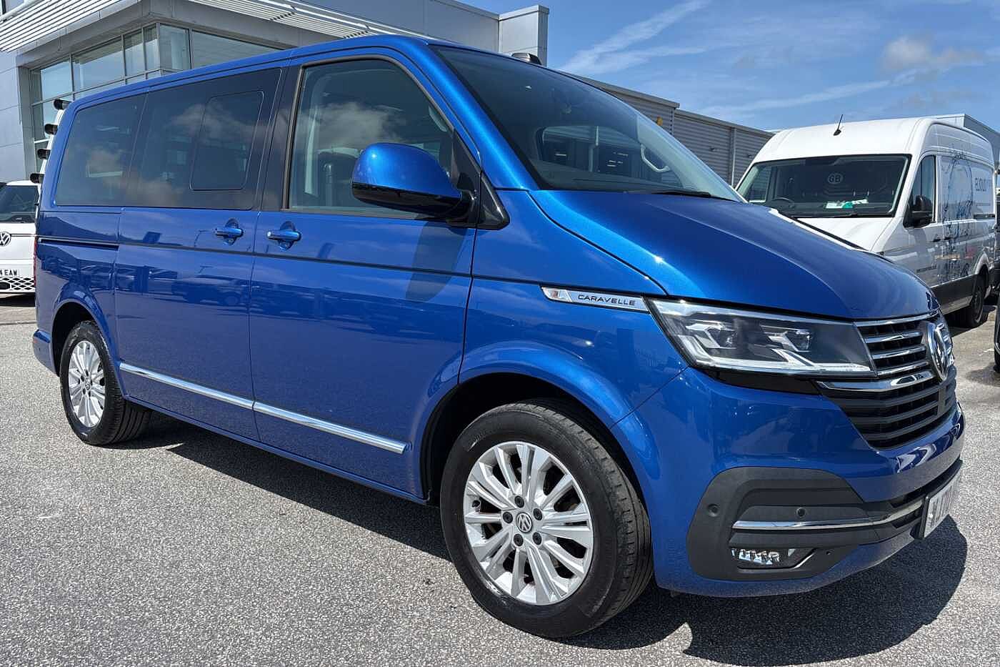 Main listing image - Volkswagen Caravelle